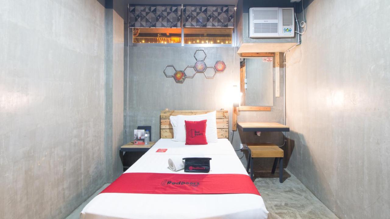 Reddoorz Plus @ Taft North Mandurriao Iloilo City Exterior photo